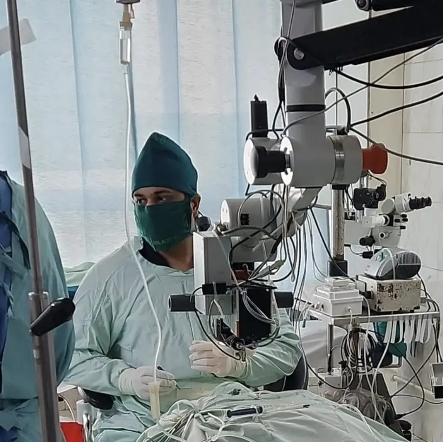 Dr Aditya raut best cataract surgeon in pune